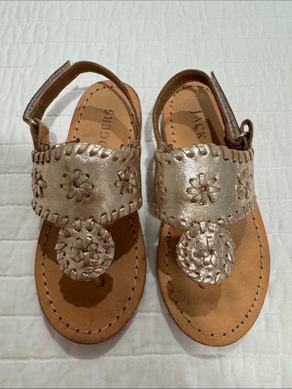 Jack Rogers Girls' Metallic Gold/Platinum Floral Thong Sandals
